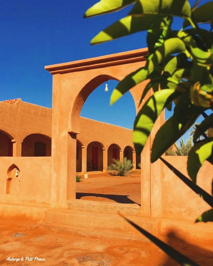 Hotel Riad Le Petit Prince เมอร์ซูกา ภายนอก รูปภาพ