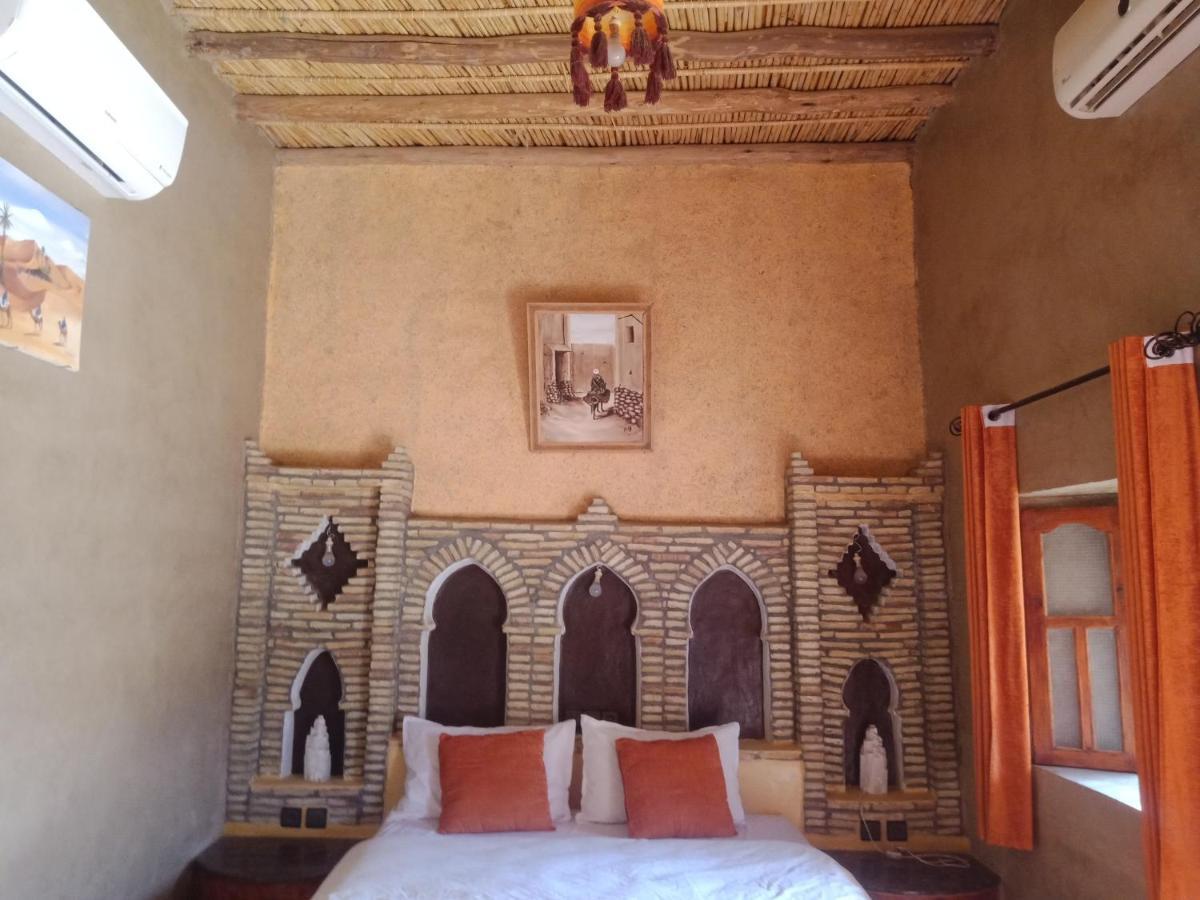 Hotel Riad Le Petit Prince เมอร์ซูกา ภายนอก รูปภาพ