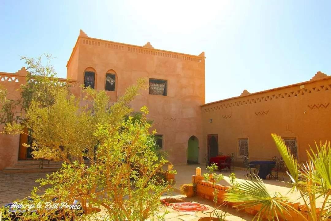Hotel Riad Le Petit Prince เมอร์ซูกา ภายนอก รูปภาพ